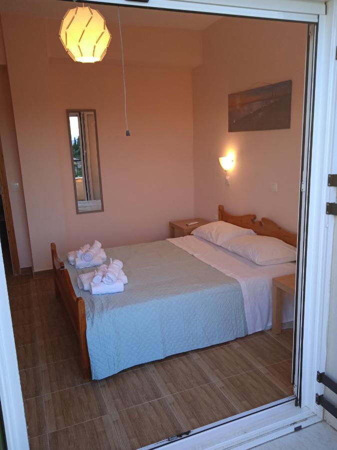 Ligeris House 1 In Agioi Deka Villa Agioi Deka  Exteriör bild
